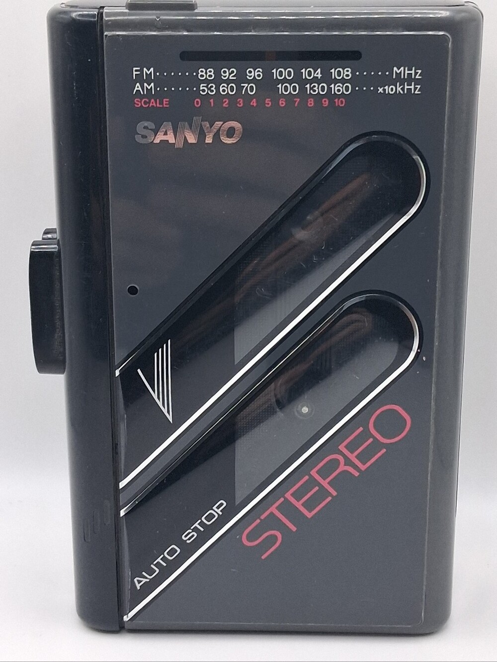 Vintage Sanyo M-GR62 Portable Radio Cassette Player Walkman - Tested & Working! 